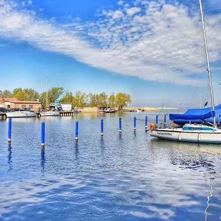 Coastal Garden Daire