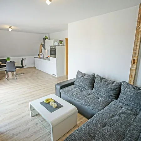 Apartment Large With Roof Terrace And Garden Monkebude